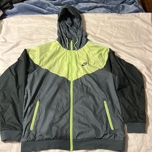 Men Nike Windbreaker
